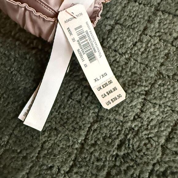 New with tags victoria secret - Picture 2 of 2